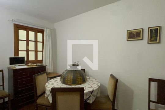 Quarto 1 de casa à venda com 4 quartos, 300m² em Vila Madalena, São Paulo