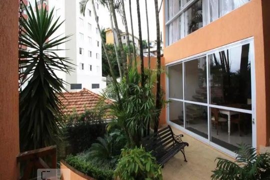 Área Externa de casa à venda com 3 quartos, 260m² em Vila Madalena, São Paulo