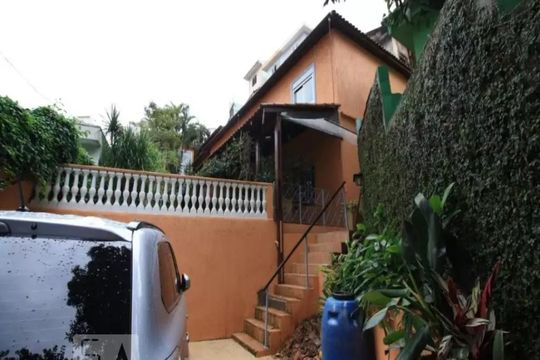 Área Externa de casa à venda com 3 quartos, 260m² em Vila Madalena, São Paulo