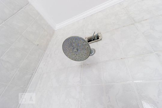 Banheiro de casa para alugar com 4 quartos, 330m² em Vila Irmaos Arnoni, São Paulo