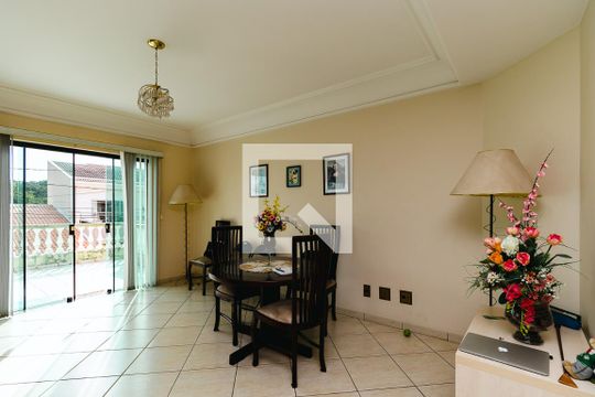 Sala de casa à venda com 3 quartos, 372m² em Jardim São Vicente, Jundiaí