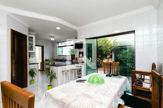 Cozinha de casa à venda com 3 quartos, 372m² em Jardim São Vicente, Jundiaí