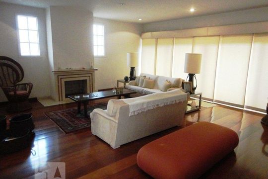 Sala de casa à venda com 3 quartos, 550m² em Sumaré, São Paulo