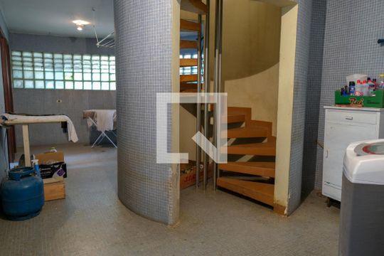 Área de Serviço de casa à venda com 5 quartos, 450m² em Sumaré, São Paulo