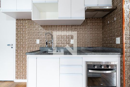 Cozinha de apartamento para alugar com 1 quarto, 31m² em Mirandópolis, São Paulo