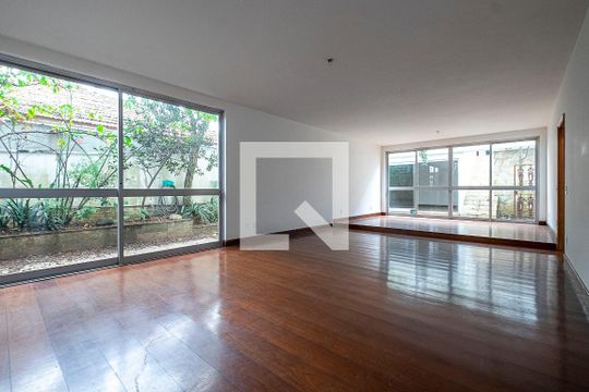 Sala 1 de casa à venda com 4 quartos, 377m² em Sumaré, São Paulo