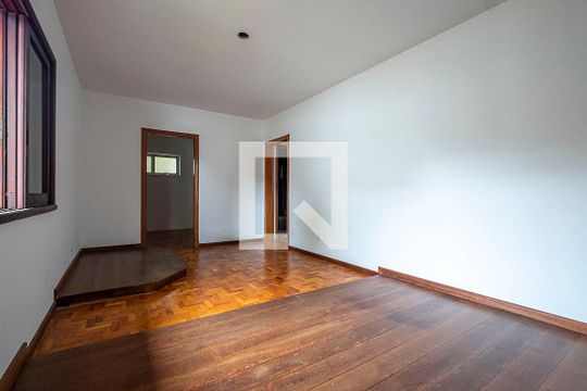 Suíte 1 de casa à venda com 4 quartos, 377m² em Sumaré, São Paulo