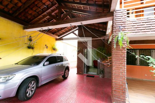 Garagem de casa à venda com 4 quartos, 400m² em Jardim Pedro José Nunes, São Paulo