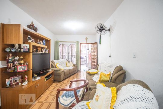 Casa à venda com 4 quartos, 110m² em Jardim Peri, São Paulo