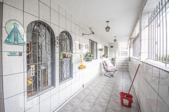 Corredor de casa à venda com 4 quartos, 110m² em Jardim Peri, São Paulo