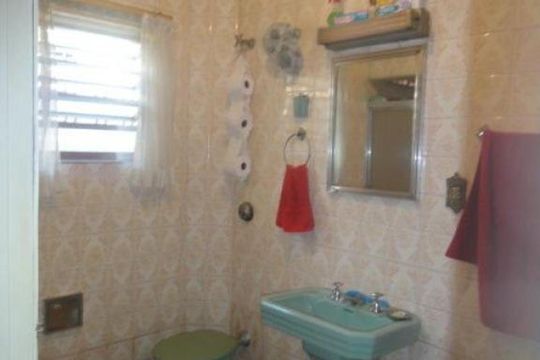 Banheiro de casa à venda com 3 quartos, 199m² em Vila Dom Pedro I, São Paulo
