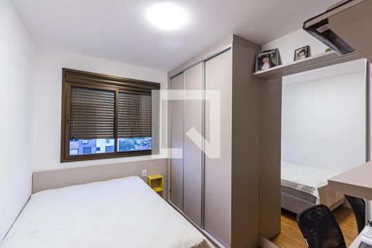 Quarto 1 de apartamento à venda com 2 quartos, 62m² em Camaquã, Porto Alegre