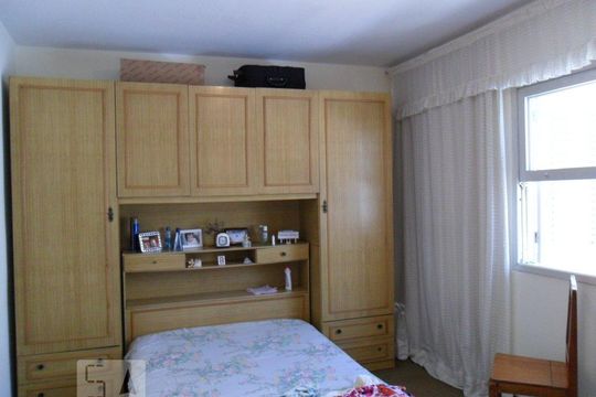 Quarto de casa à venda com 2 quartos, 208m² em São Judas, São Paulo