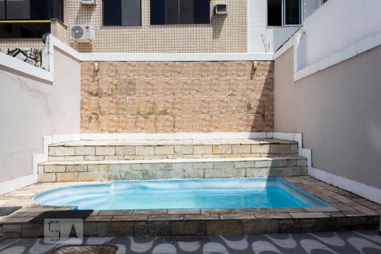 Piscina de casa à venda com 4 quartos, 200m² em Recreio dos Bandeirantes, Rio de Janeiro