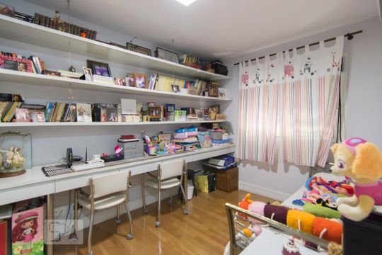 Quarto de apartamento à venda com 4 quartos, 308m² em Higienópolis, São Paulo