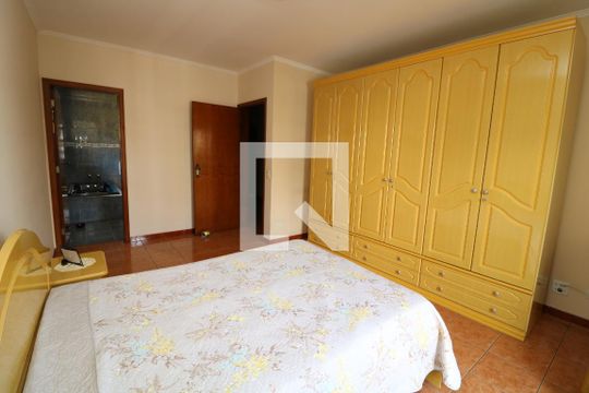 Suite de casa à venda com 4 quartos, 370m² em Chácara Mafalda, São Paulo