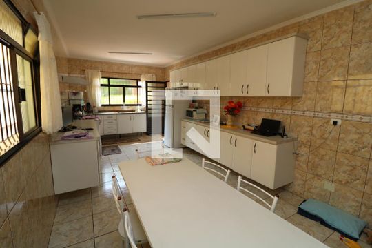 Cozinha de casa à venda com 4 quartos, 370m² em Chácara Mafalda, São Paulo