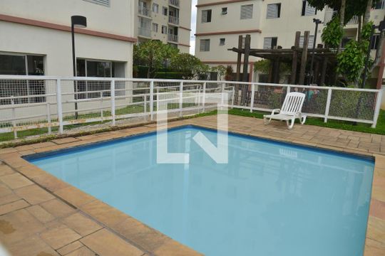 Área comum - Piscina de apartamento à venda com 2 quartos, 50m² em Vila Homero Thon, Santo André