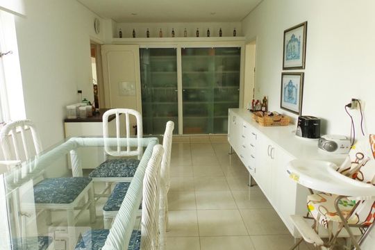 Cozinha de apartamento à venda com 3 quartos, 330m² em Higienópolis, São Paulo