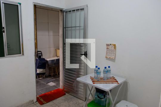 Cozinha de casa à venda com 6 quartos, 200m² em Recanto das Rosas, Osasco