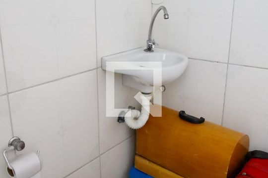 Banheiro da Suíte 2 de casa à venda com 6 quartos, 200m² em Recanto das Rosas, Osasco