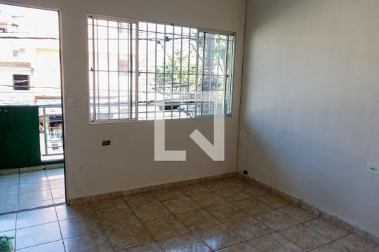 sala de casa à venda com 6 quartos, 200m² em Recanto das Rosas, Osasco
