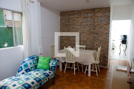 sala de casa à venda com 6 quartos, 200m² em Recanto das Rosas, Osasco