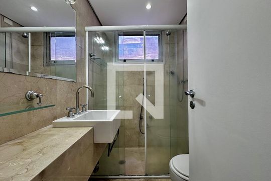 Banheiro Social de apartamento à venda com 4 quartos, 269m² em Campo Belo, São Paulo
