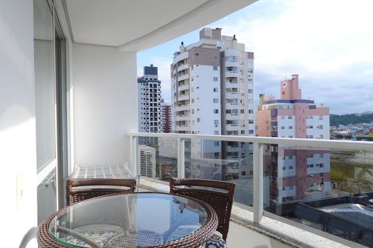 Varanda de apartamento para alugar com 2 quartos, 75m² em Kobrasol, São José