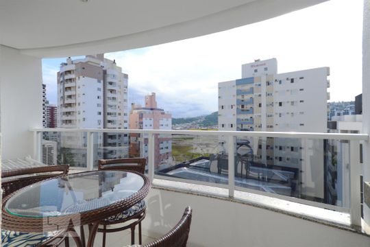 Vista da varanda de apartamento para alugar com 2 quartos, 75m² em Kobrasol, São José