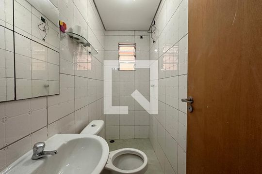 Banheiro de kitnet/studio à venda com 1 quarto, 25m² em Jardim Monte Azul, São Paulo