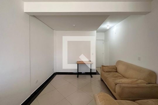 Sala/Quarto de kitnet/studio à venda com 1 quarto, 25m² em Jardim Monte Azul, São Paulo