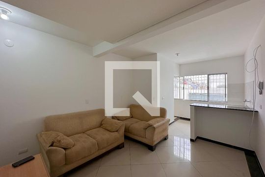 Sala/Quarto de kitnet/studio à venda com 1 quarto, 25m² em Jardim Monte Azul, São Paulo