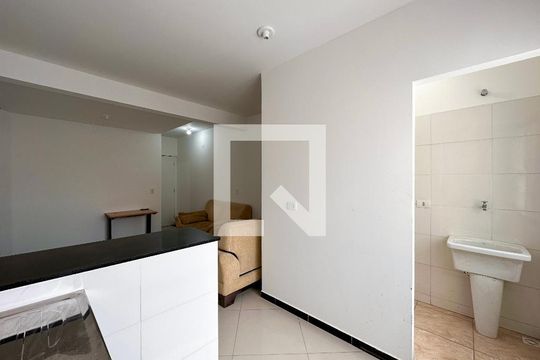 Cozinha de kitnet/studio à venda com 1 quarto, 25m² em Jardim Monte Azul, São Paulo
