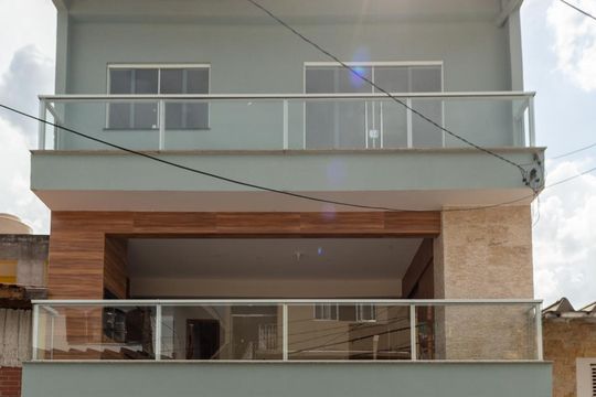 Fachada de casa para alugar com 2 quartos, 65m² em Vila Iorio, São Paulo