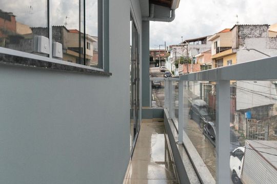 Varanda de casa para alugar com 2 quartos, 65m² em Vila Iorio, São Paulo