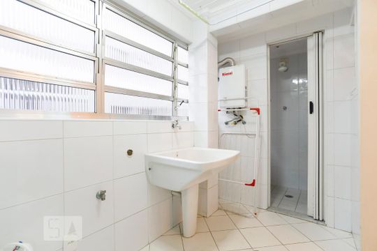 Área de Serviço de apartamento para alugar com 3 quartos, 110m² em Higienópolis, São Paulo