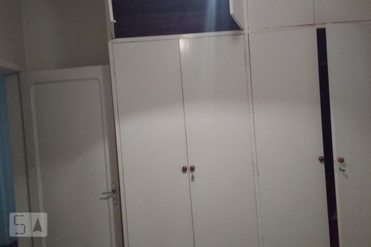 Quarto de casa à venda com 3 quartos, 200m² em Campo Belo, São Paulo