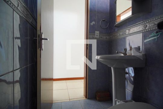 Banheiro de apartamento à venda com 3 quartos, 92m² em Jardim Itu Sabará, Porto Alegre