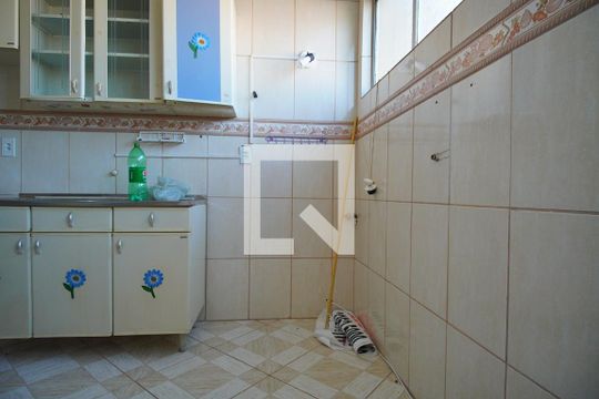 Cozinha de apartamento à venda com 3 quartos, 92m² em Jardim Itu Sabará, Porto Alegre