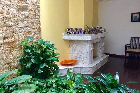 Casa à venda com 4 quartos, 490m² em Jardim Leonor Mendes de Barros, São Paulo