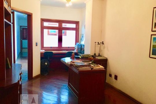 Quarto de casa à venda com 4 quartos, 490m² em Jardim Leonor Mendes de Barros, São Paulo