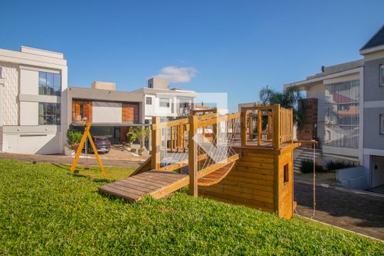 Área Comum - Playground de casa de condomínio à venda com 4 quartos, 240m² em Vila Nova, Porto Alegre