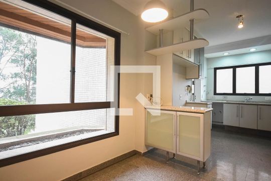 Cozinha de apartamento à venda com 4 quartos, 250m² em Vila Suzana, São Paulo