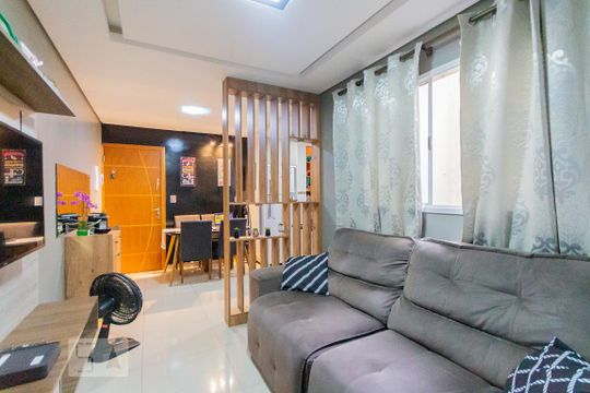 Sala de apartamento à venda com 2 quartos, 100m² em Jardim das Maravilhas, Santo André
