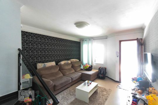 Sala de casa à venda com 3 quartos, 207m² em Vila Carrão, São Paulo