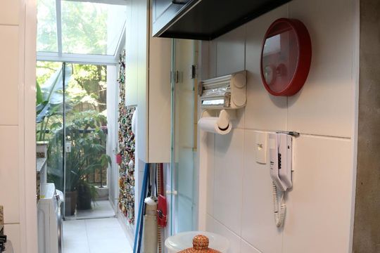 Cozinha  de apartamento à venda com 2 quartos, 85m² em Jardim Caboré, São Paulo