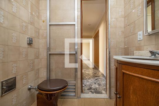 Banheiro de apartamento para alugar com 2 quartos, 80m² em Maracanã, Rio de Janeiro