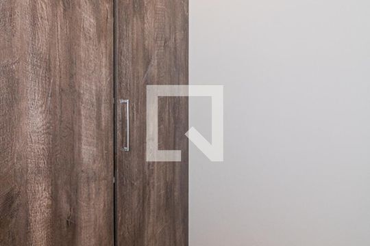 Quarto da Garagem de casa à venda com 4 quartos, 290m² em Vila Albertina, São Paulo