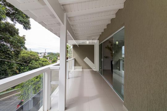 Varanda de casa à venda com 4 quartos, 290m² em Vila Albertina, São Paulo